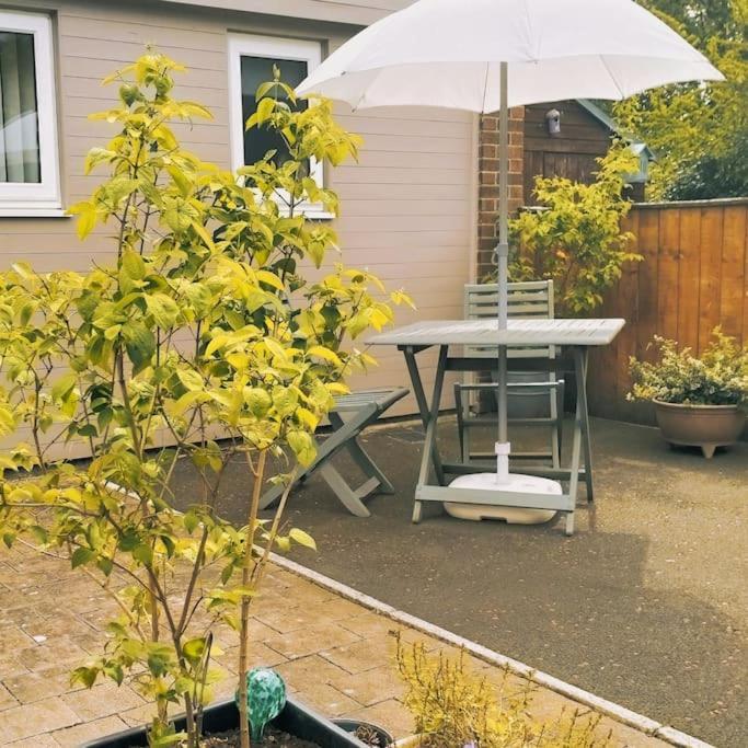 Garden Apartment Morpeth- With Lockable Bike Storage! Exterior foto